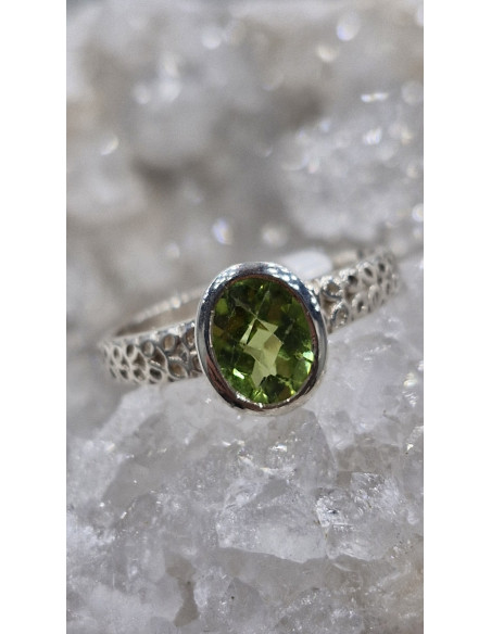 BAGUE PERIDOT 0925 T58