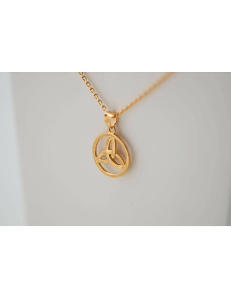 PENDENTIF TRIQUÈTE CELTE PLAQUÉ OR 18K 14 MM - CHAINE EN ACIER
